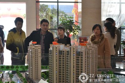 翔球广场售楼中心璀璨亮相，未售先火 VIP诚意登记火热进行中